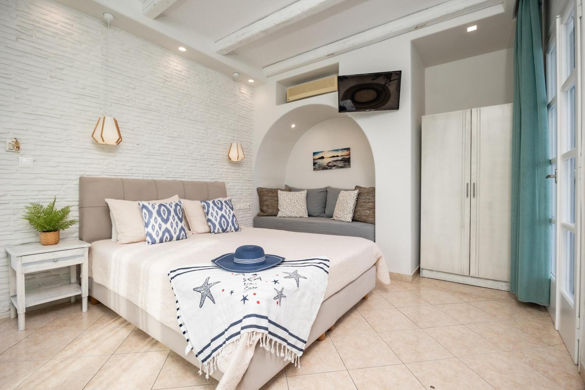 Aparthotel Aggeliki'S Diamond Agia Anna  Exterior foto